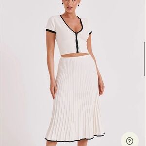 Meshki JOLENE White and Black Midi Pleated A-line Skirt Set